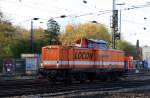 BR 203/234277/212-275-2-von-locon-210-rangiert 212 275-2 von Locon 210 rangiert in Aachen-West bei schnem Herbstwetter am 9.11.2012. 