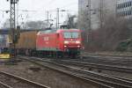 BR 145/122005/br-145-003-0-von-railion-kommt BR 145 003-0 von Railion kommt mit einem  KLV-Zug aus Richtung Kln und fhrt in Aachen-West ein.
20.2.2011