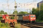 BR 145/202833/145-070-9-db-kommt-aus-richtung 145 070-9 DB kommt aus Richtung Kln mit einem LKW-Ambrogio-Zug aus Gallarate(I) nach Muizen(B) und fhrt in Aachen-West ein in der Abendsonne am 14.6.2012.
