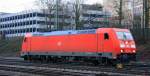 BR 185/243989/185-376-1-db-rangiert-in-aachen-west 185 376-1 DB rangiert in Aachen-West in der Abendsonne am 11.1.2013. 