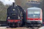 br-628-----928/36648/die-38-2267-neben-928-521 Die 38 2267 neben 928 521 auf der Mngstner Brcke in Solingen Scharberg , am 25,10,09